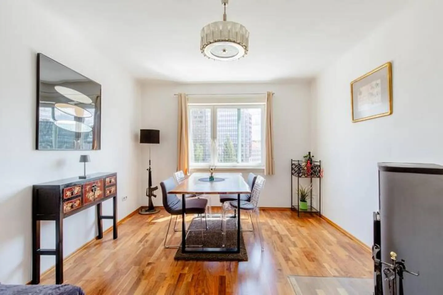 Apartment Untere Donaustrasse contacts